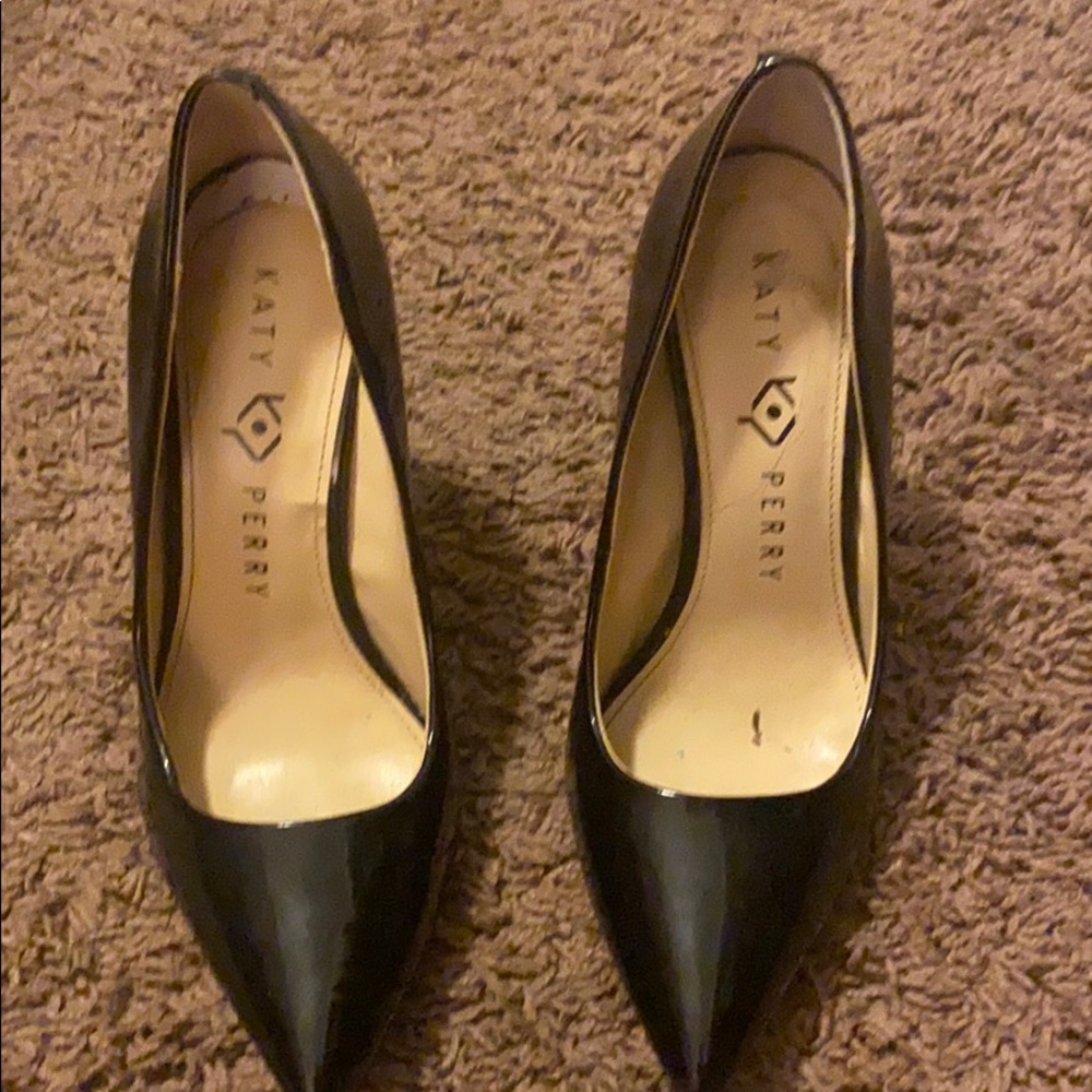 Katy Perry pointy heels